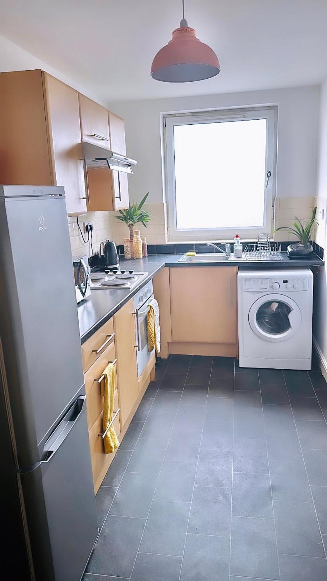 Unique View Of Anfield Stadium - Charming 2 Bedroom Apartment In Liverpool With Parking Экстерьер фото