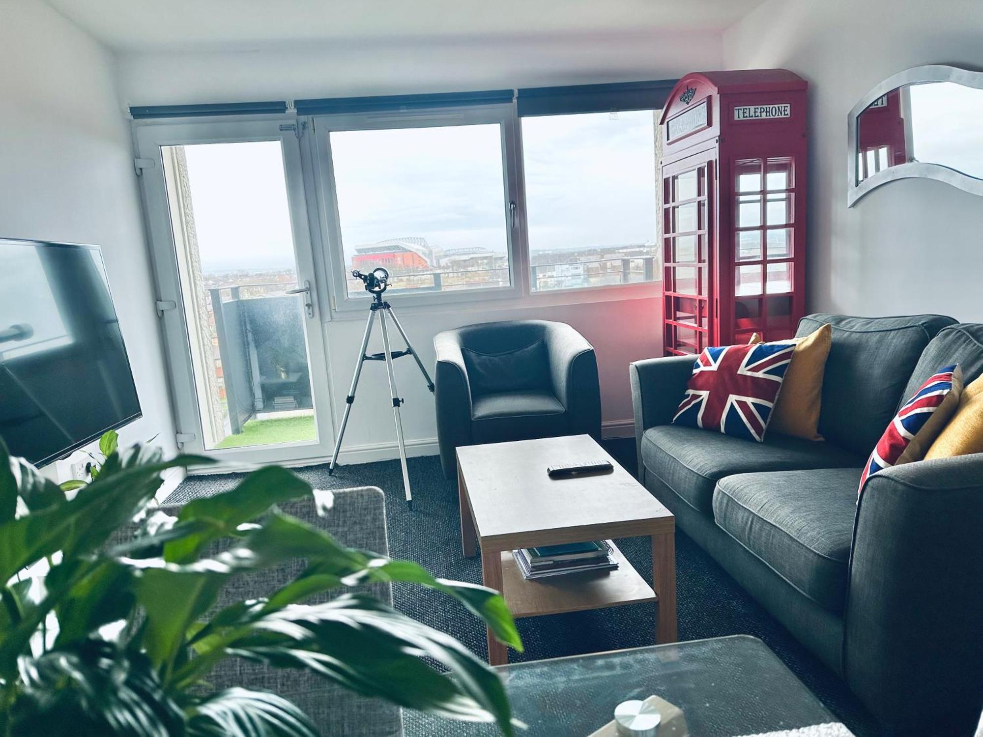 Unique View Of Anfield Stadium - Charming 2 Bedroom Apartment In Liverpool With Parking Экстерьер фото